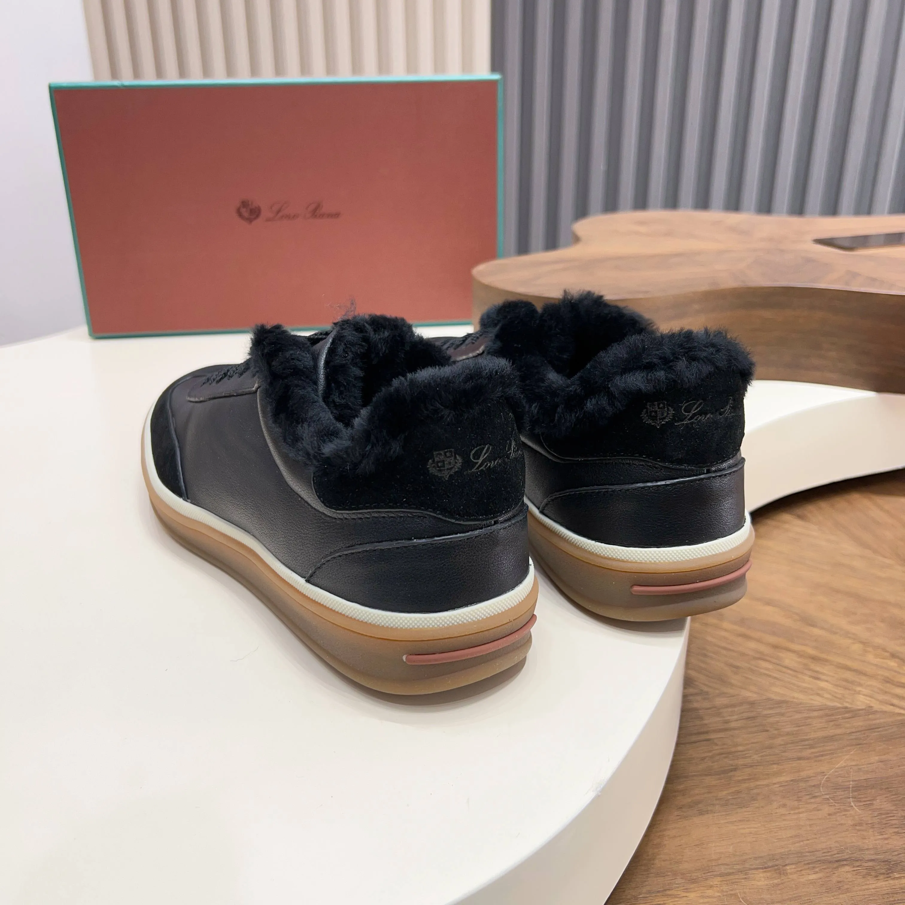 💰740 Loro Piana - Classic casual wool shoes, men's lace-up casual shoes and sneakers, high-quality lightweight and comfortable fabrics, suitable for outdoor leisure, the color is young and energetic, and it looks great with sportswear or casual suits! Code number: 39-44 (45, 46, can be customized)